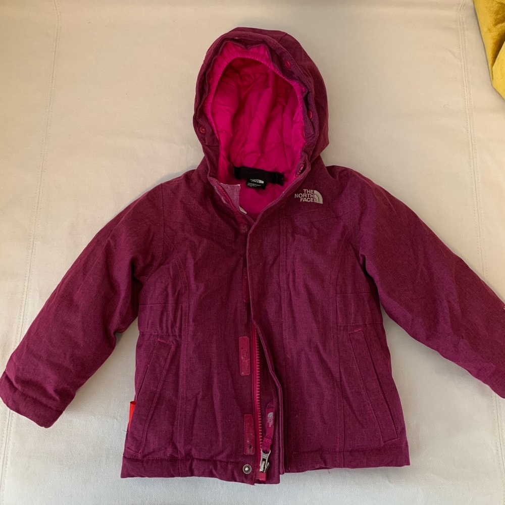 North Face winter coat size 3T in purple.